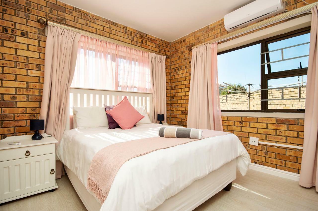 King Guest Lodge Port Elizabeth Exterior foto